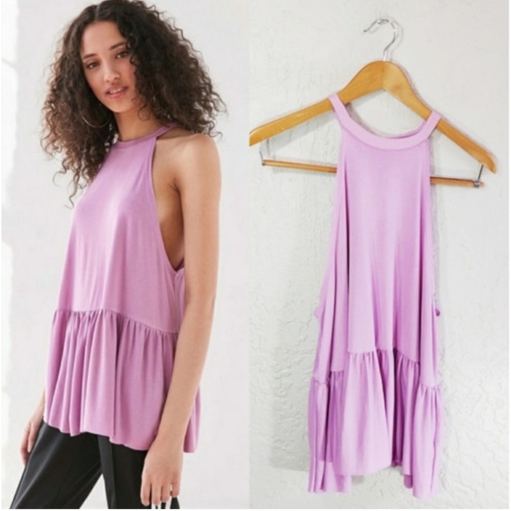 Kimchi Blue High Neck Ruffle Bottom Top. Size M (221) - Picture 2 of 11